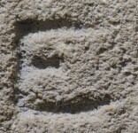 A close-up of an instance of allograph Ε type2.5 inscribed on object ISic001090