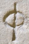 A close-up of an instance of allograph Φ type2.2 inscribed on object ISic002754